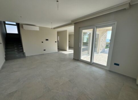 Exkluzív villa úszómedencével, csendes helyen