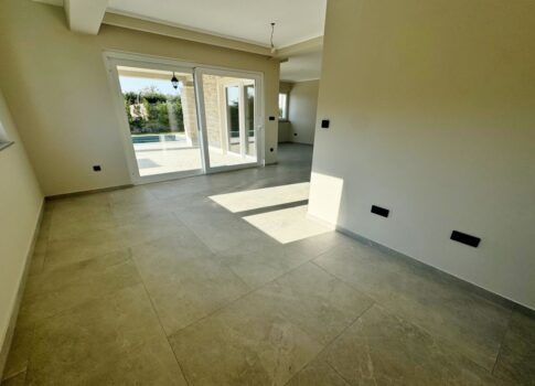 Exkluzív villa úszómedencével, csendes helyen